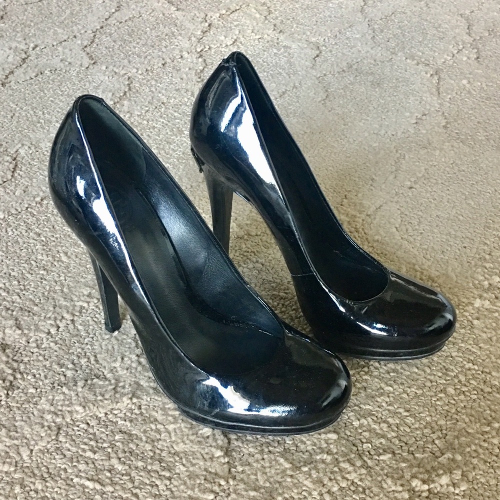 Tory Burch Black Patent Leather Pumps, 8.5